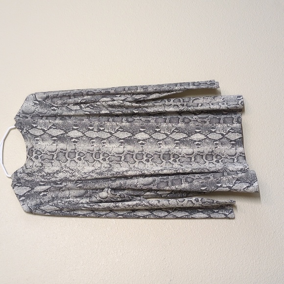 Niloufo Women's Size XXL Snakeskin Print Long Sleeve Top Hip Tie - Picture 6 of 8